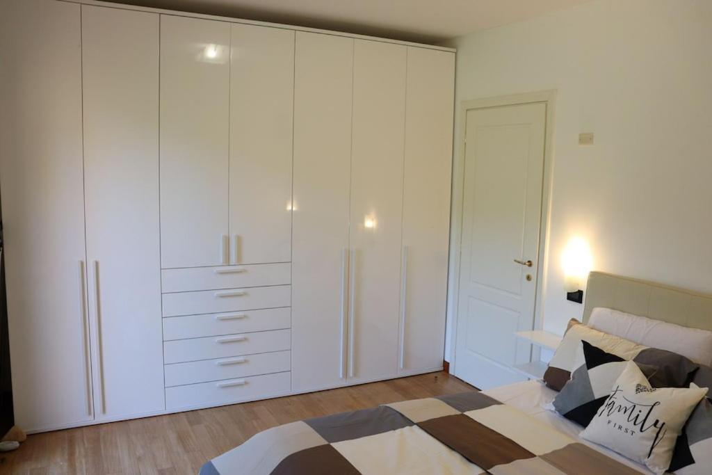 Appartement Dans Un Terrain De Golf, 5 Min De La Mer En Voiture, Parking Gratuit Cogoleto Exterior foto